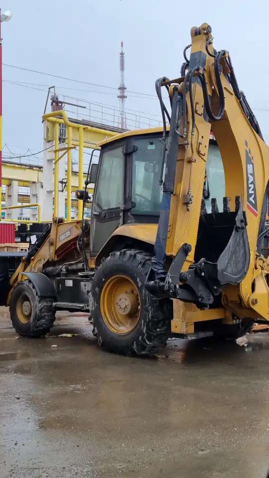 Продаем экскаватор-погрузчик Sany BHL95 новый
