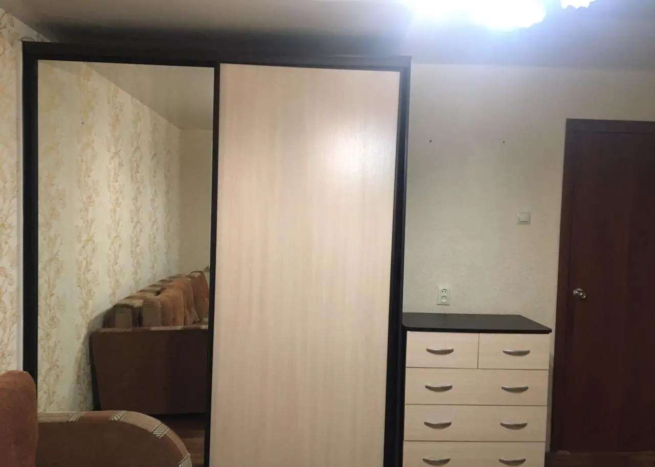 Комната в двухкомнатной квартире, Уральская 62/2