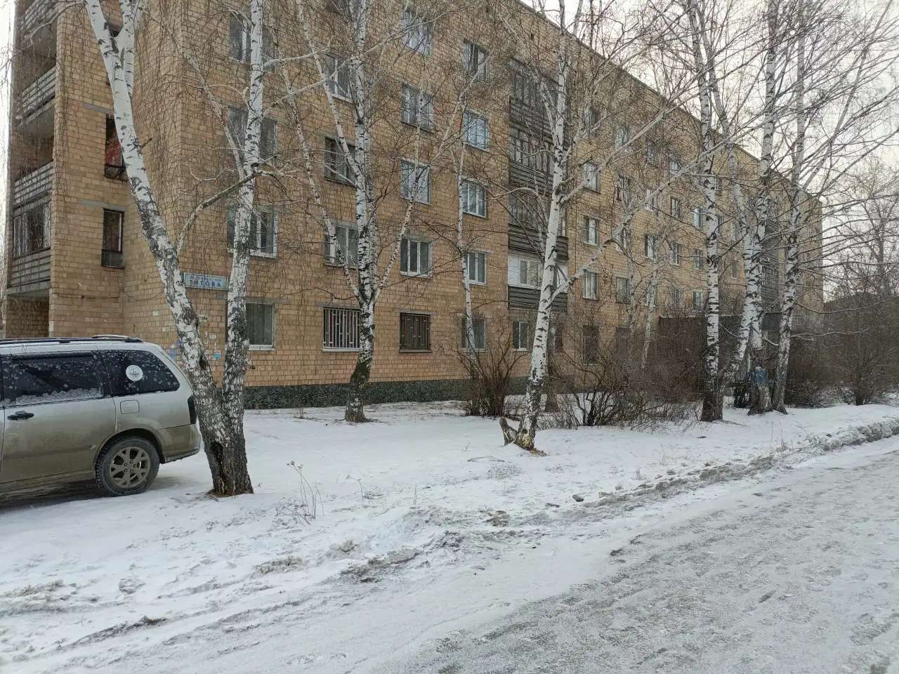 Продам комнату 12.9 кв., в общежитии секционного типа