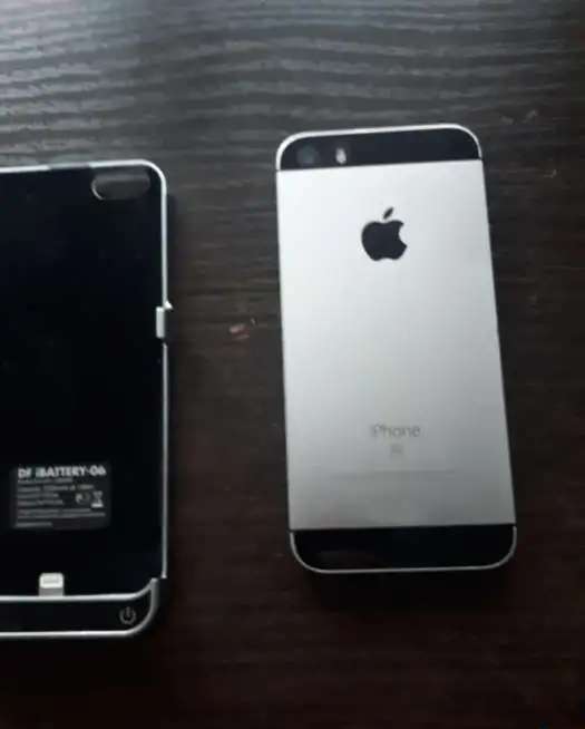 iPhone SE 32 GB