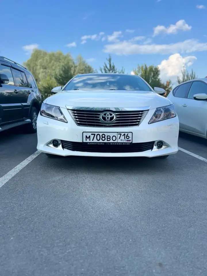 Продаю отличный авто Toyota Camry
