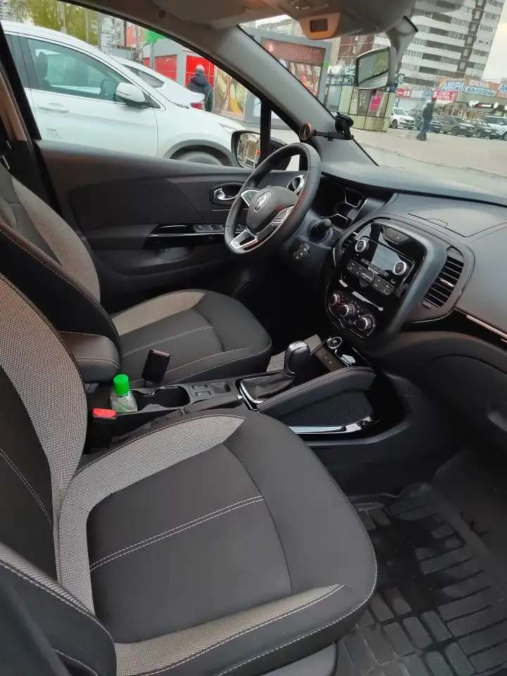 Продам автомобиль Renault Kaptur