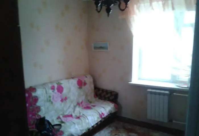 Комната в общежитии, в блоке 4 комнаты, Короленко 52а