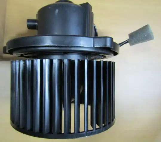 Мотор отопителя Hyundai HL760-7A 11N6-90700
