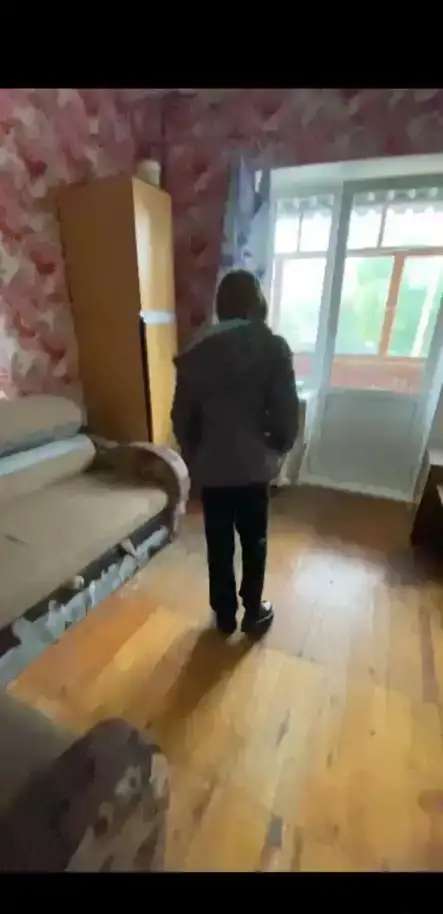 Сдается комната в 3 комнатной квартире по адресу: Кировградская, д. 7. Комната 12 м2, балкон