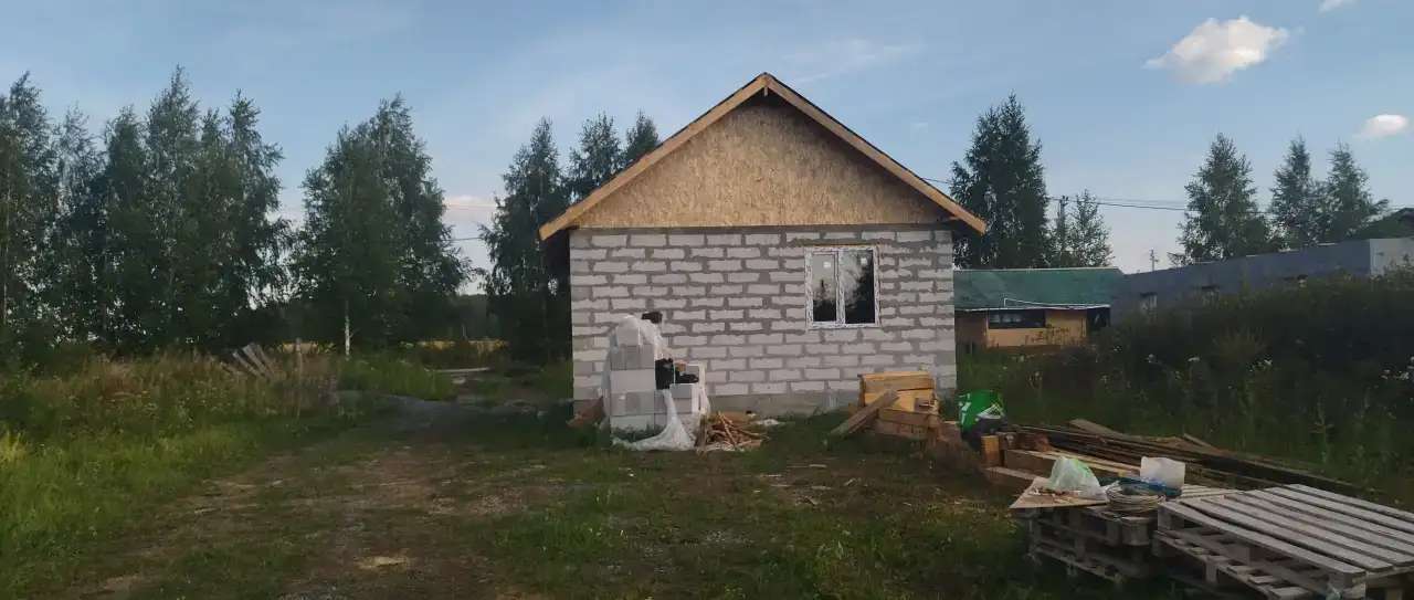 Продам дом в Екатеринбурге, Свердловская область, Белоярский р-он, д. Гусева, ул. Гоголя 18 42,00 м2