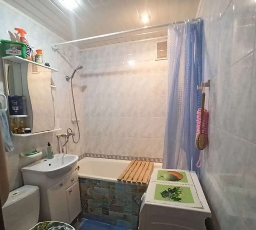Первомайская 70. Сдается комната без подселения, можно студентам