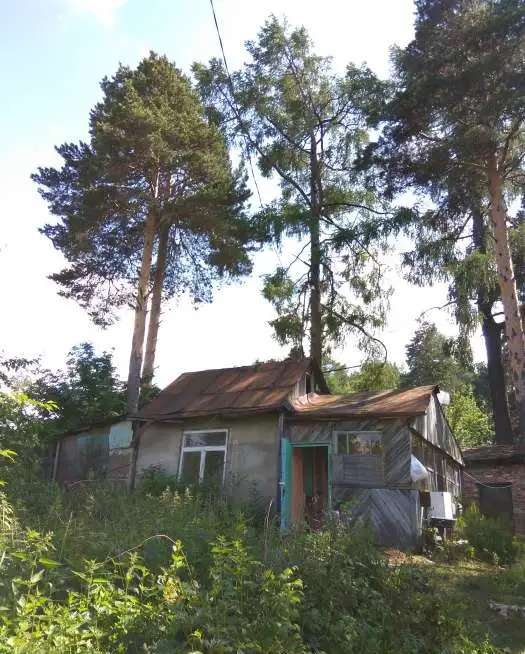 Продам земельный участок под ИЖС со старым домом, между Ашаном и Верх-Исетским прудом 36,00 м2