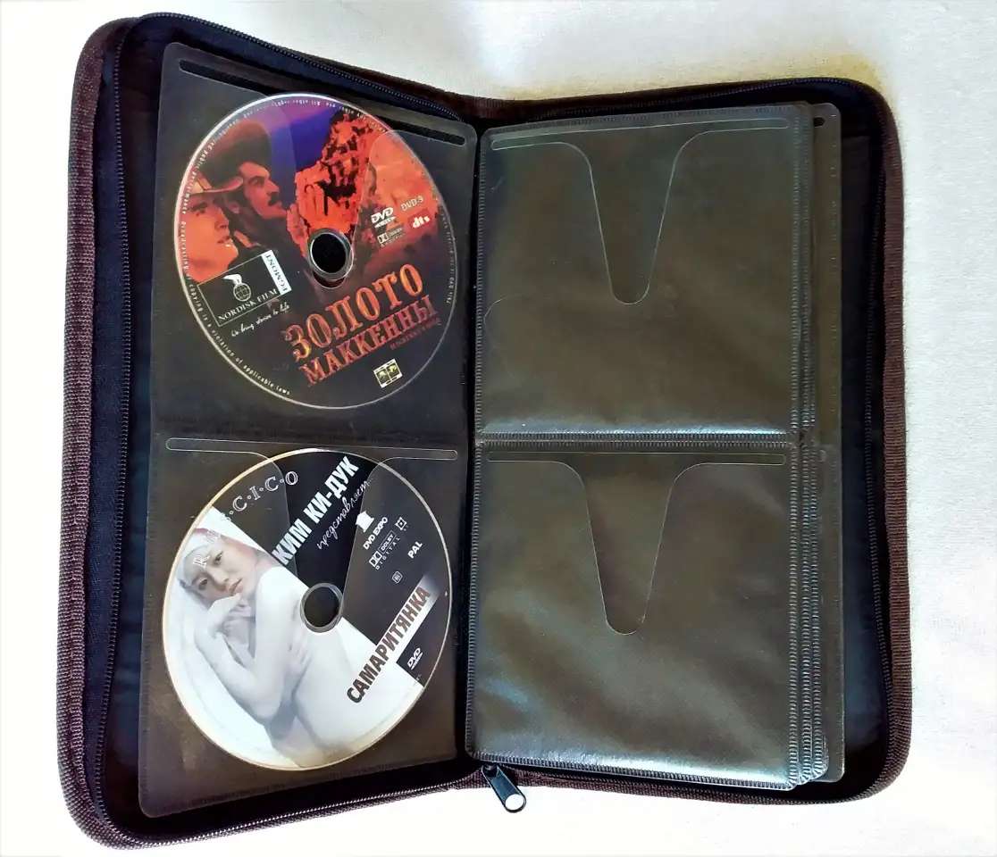 Элегантная автомобильная барсеткаклатч для DVD и CD