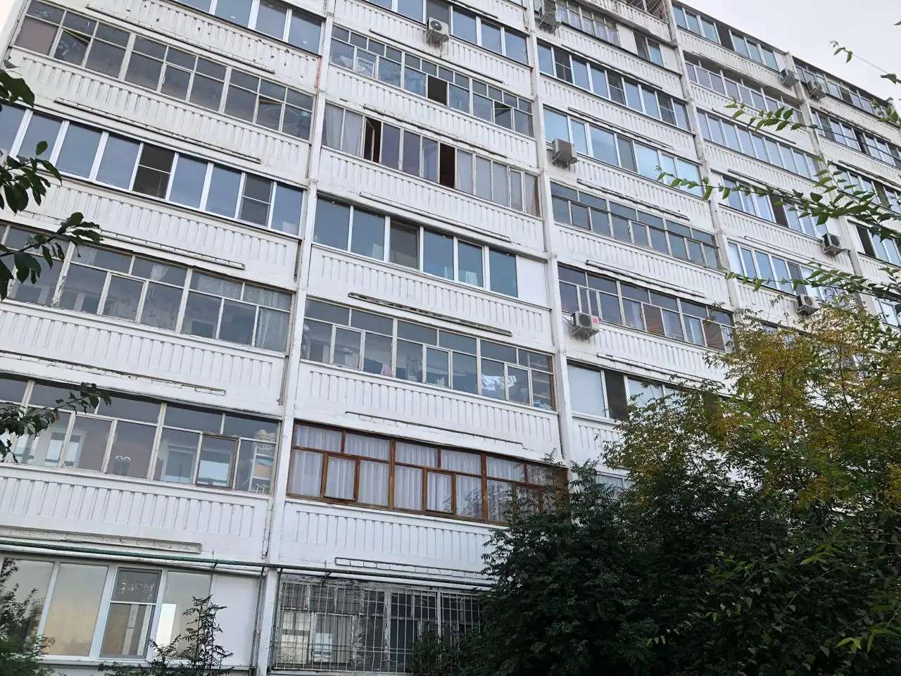 Продаю 2-к по ул. Ю.Фучика дом 121, 41,00 м², 2 эт., Проспект Победы м., Фучика дом 121
