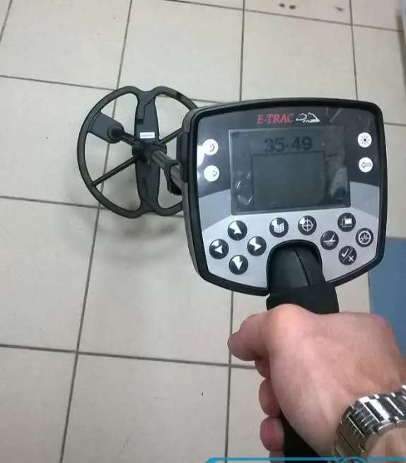 Металлоискатель Minelab E-Trac