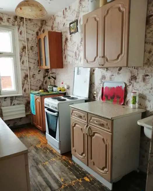 Продам комнату, Крестинского, 27