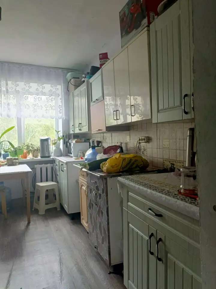 Продам комнату 12.8 кв., в общежитии секционного типа