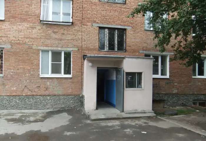 Продаются две комнаты, ул. Бисертская 12