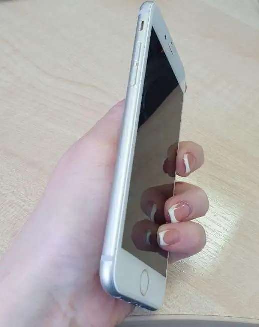Продам iPhone 6s 32Гб