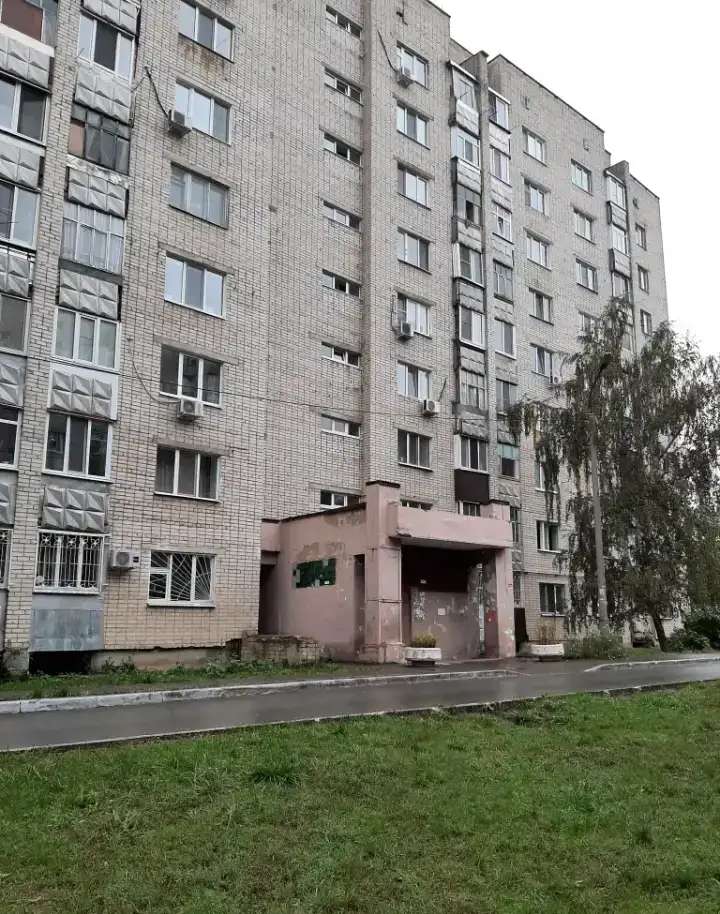 Продаю 1-комнатная ул. Побежимова 59, 30,00 м², 4 эт., Авиастрои́тельная, ул. Побежимова 59