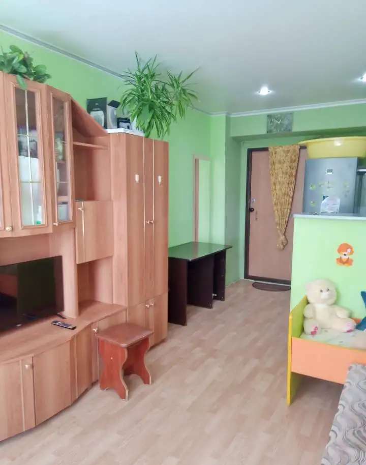 Продам комнату в Екатеринбурге, ул. Донбасская, 35