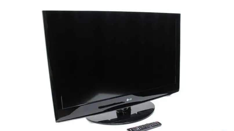 Телевизор LG 37LD425 LCD 37