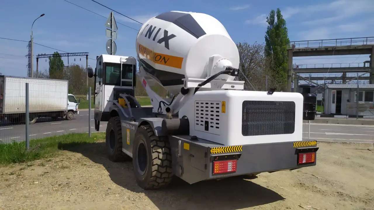 Бетоносмеситель с самозагрузкой YNIX QGMC5000 20 м3 час