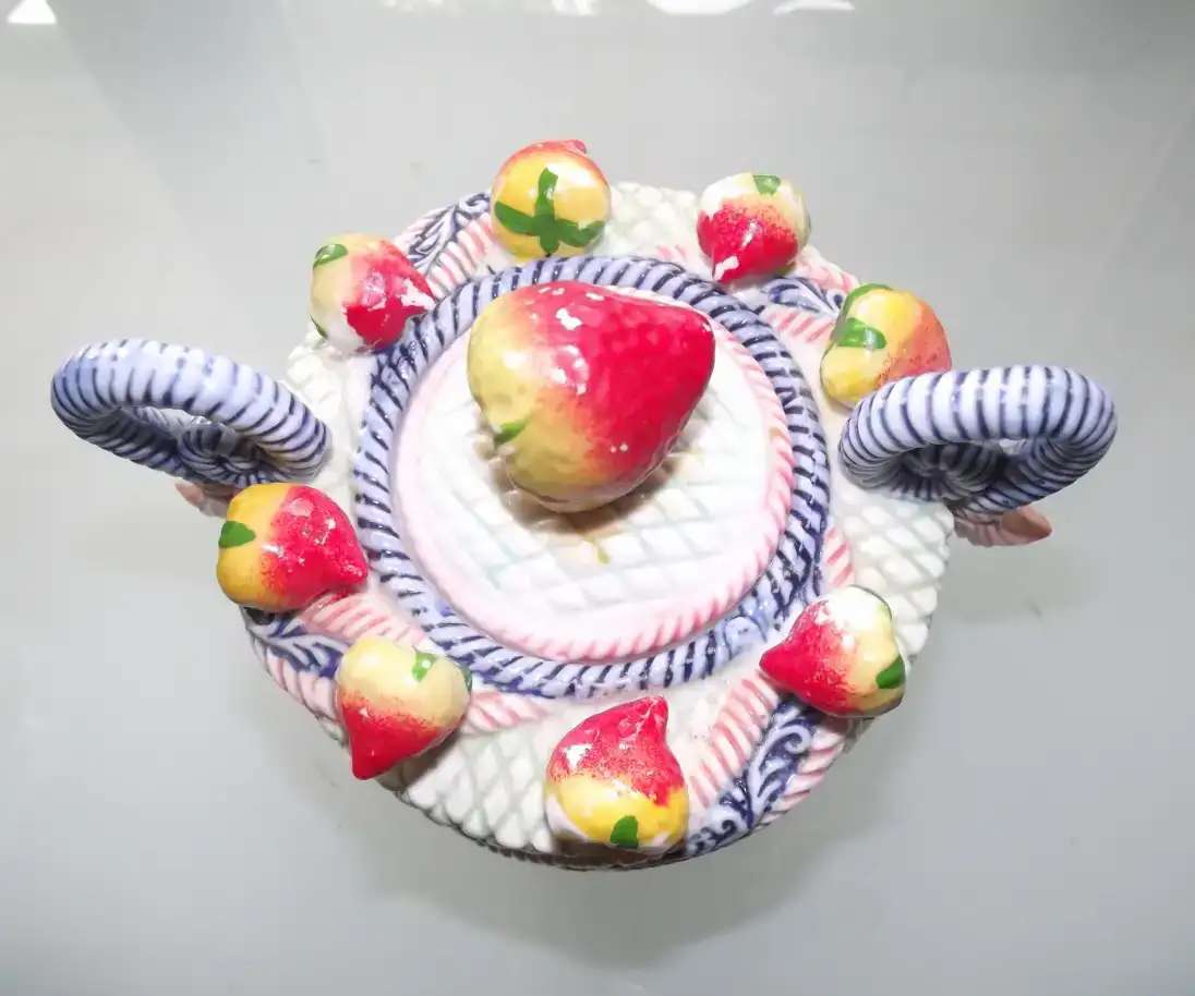 Сахарница старинная