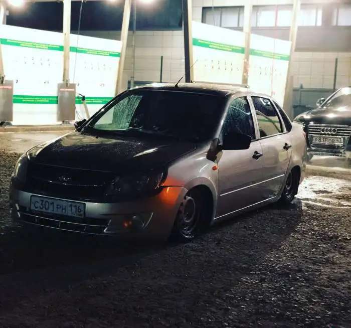 Прадам машину Лада Гранта