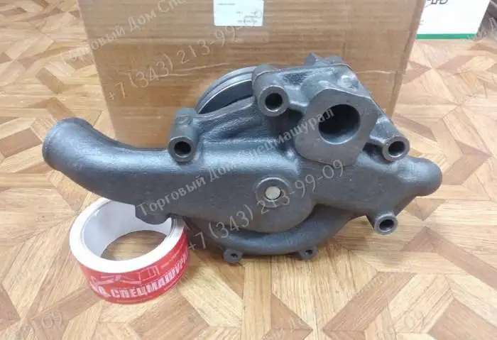 Помпа водяная для экскаватора-погрузчика Case 695SM