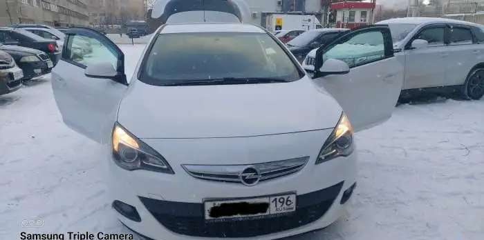 Opel Astra GTS