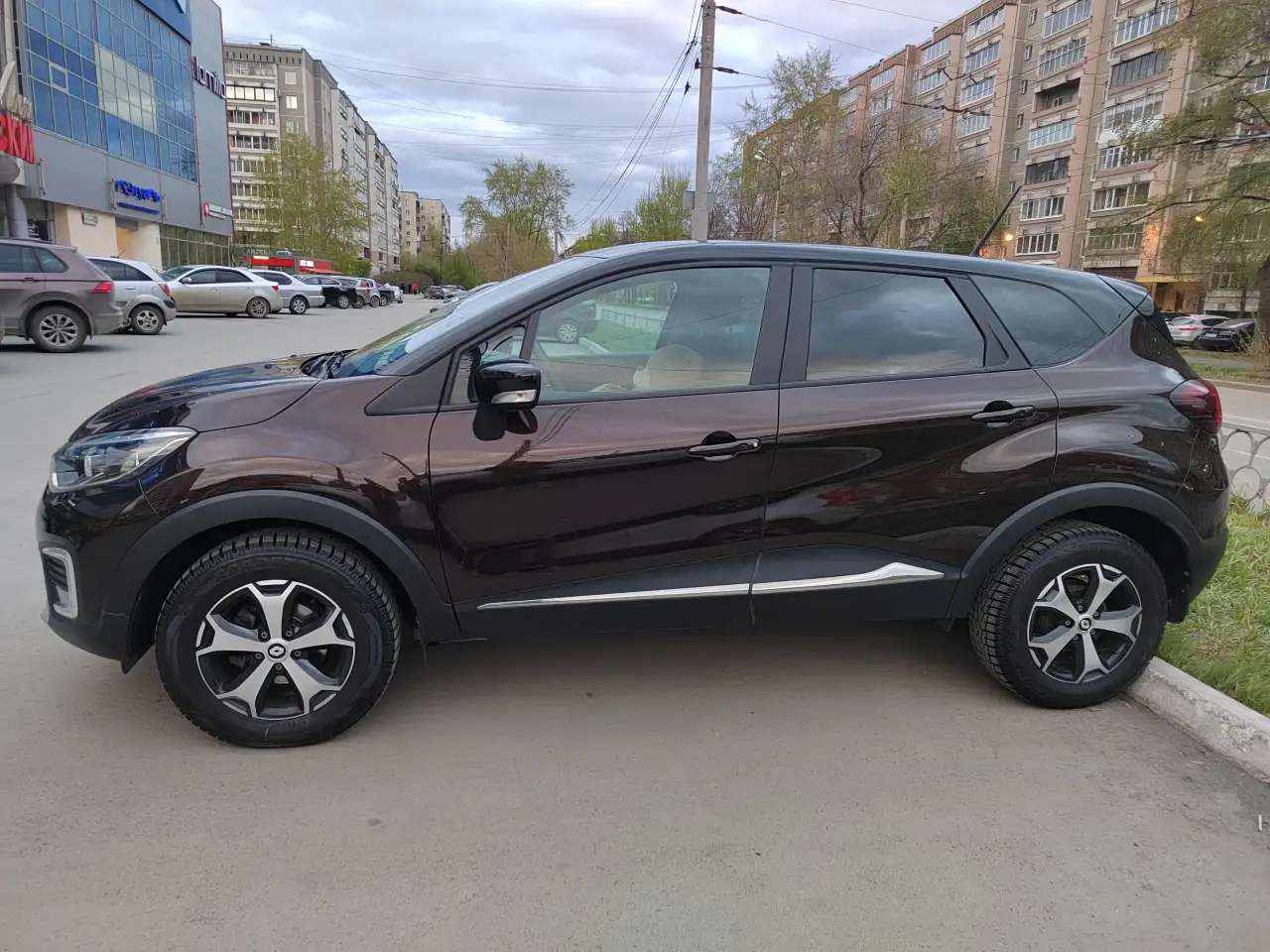 Продам автомобиль Renault Kaptur