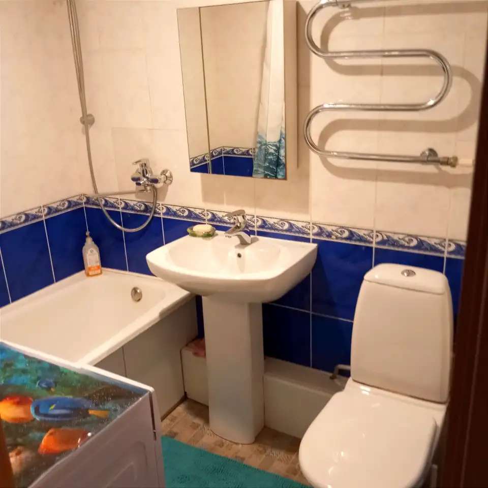 Квартира посуточно и по часам в Екатеринбурге, Сиреневый бульвар, 3