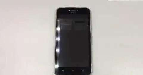 продам Motorola moto c