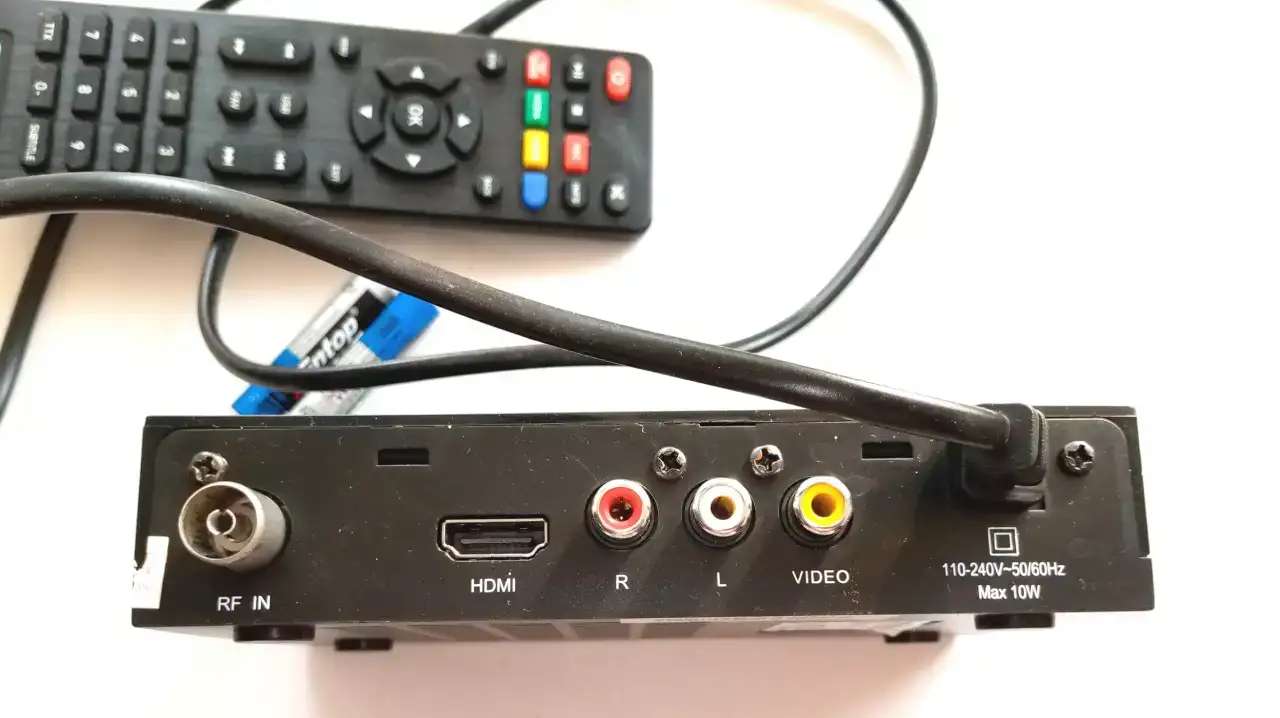 ТВ-тюнер цифровой Oriel 100 (DVB-T2)