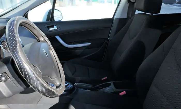 Продам а/м Peugeot 408