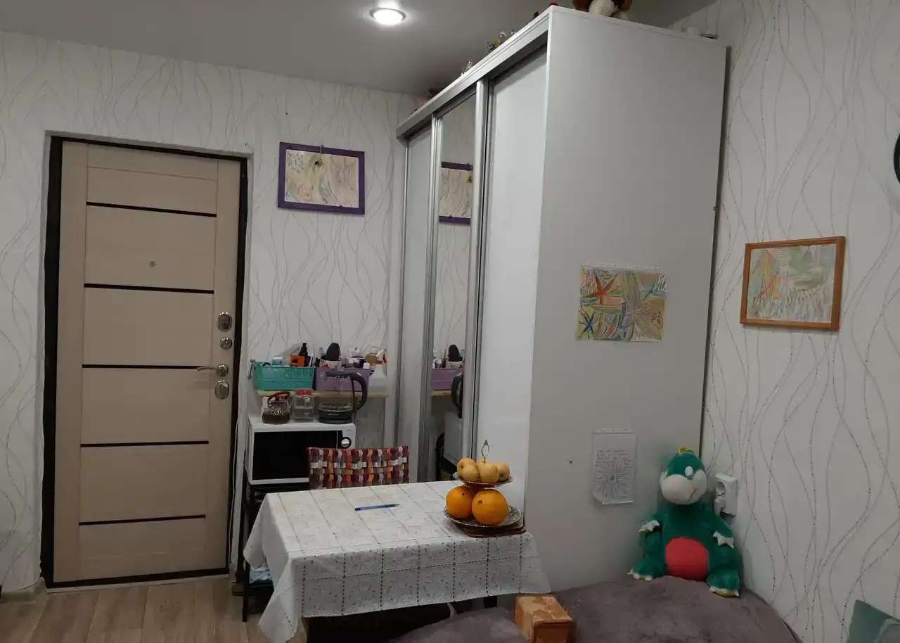 Продаю комнату 13 кв.м. ул. Карбышева. 60