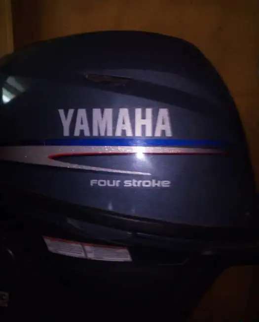 Лодочный мотор Yamaha 4-х тактный. 15 л.с. 2009 г.в. Один хозяин.