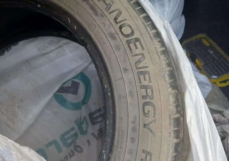 Продам покрышки