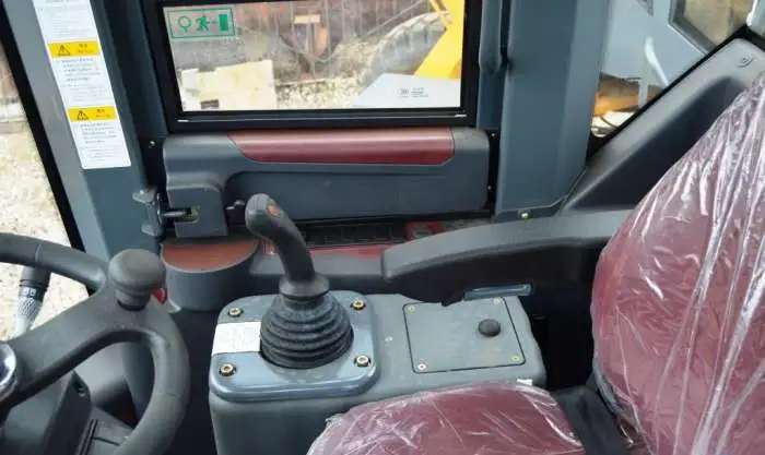 XCMG Lonking 833B Новый в наличии 3т. 1,8м3