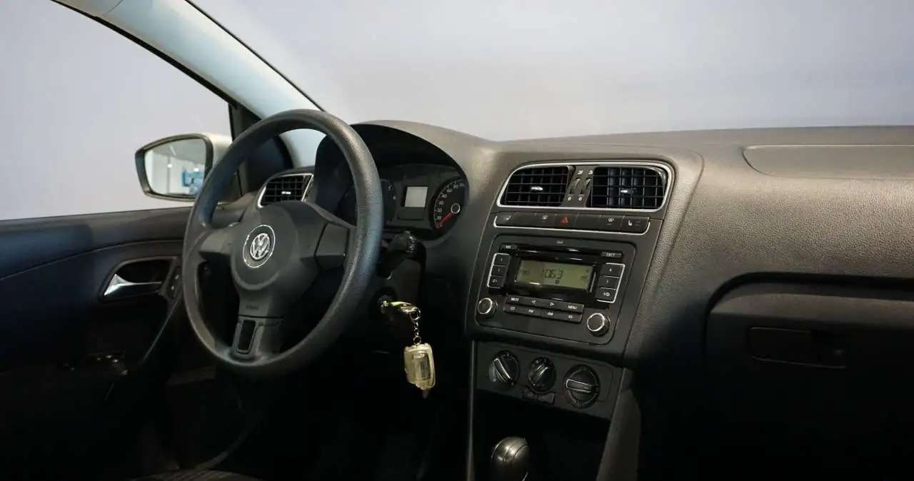 Volkswagen Polo 2012 г. VIN XW8ZZZ61ZCG040613