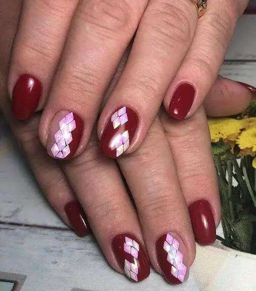 Маникюр и педикюр