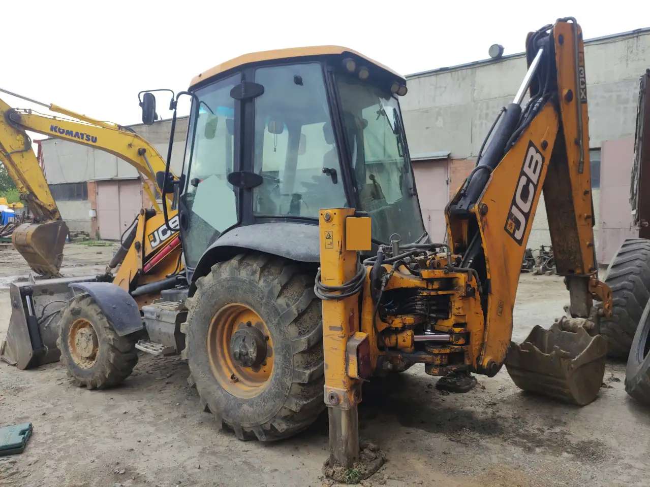 Экскаватор погрузчик JCB 3CX SM4T (Англия)