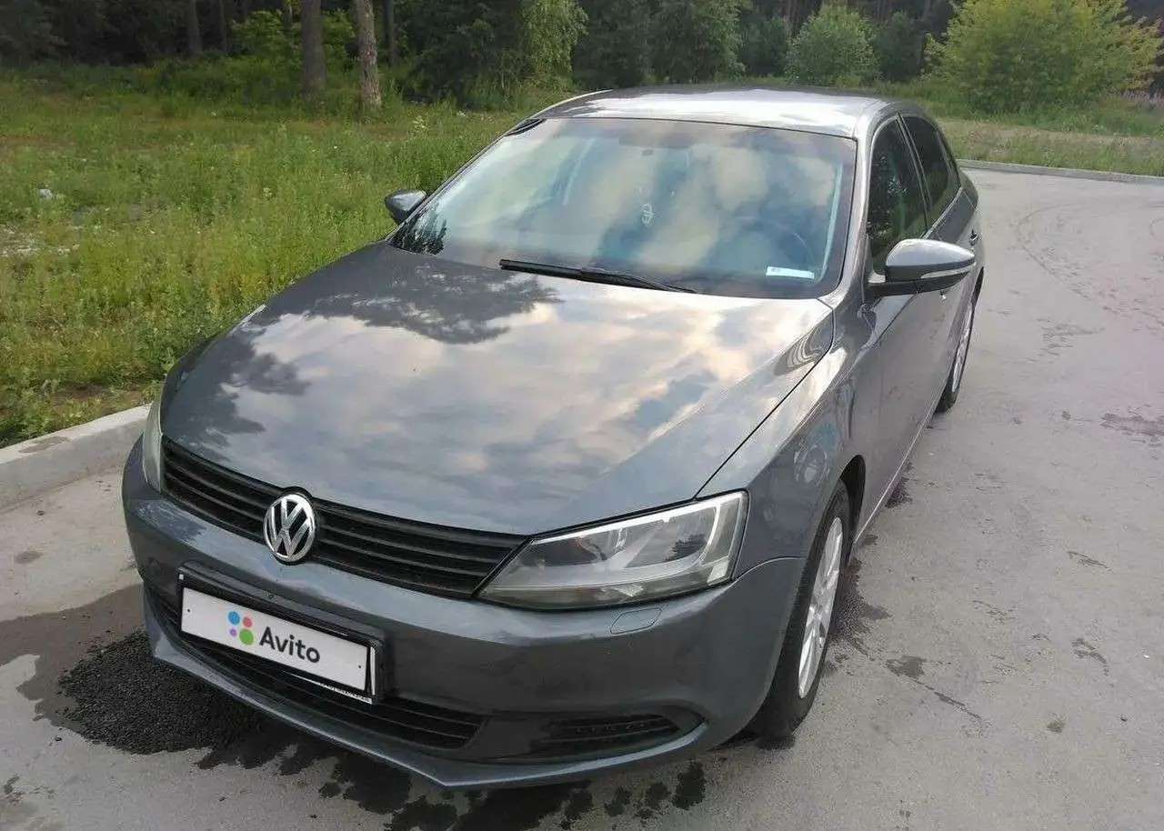 Продаю автомобиль Volkswagen Jetta