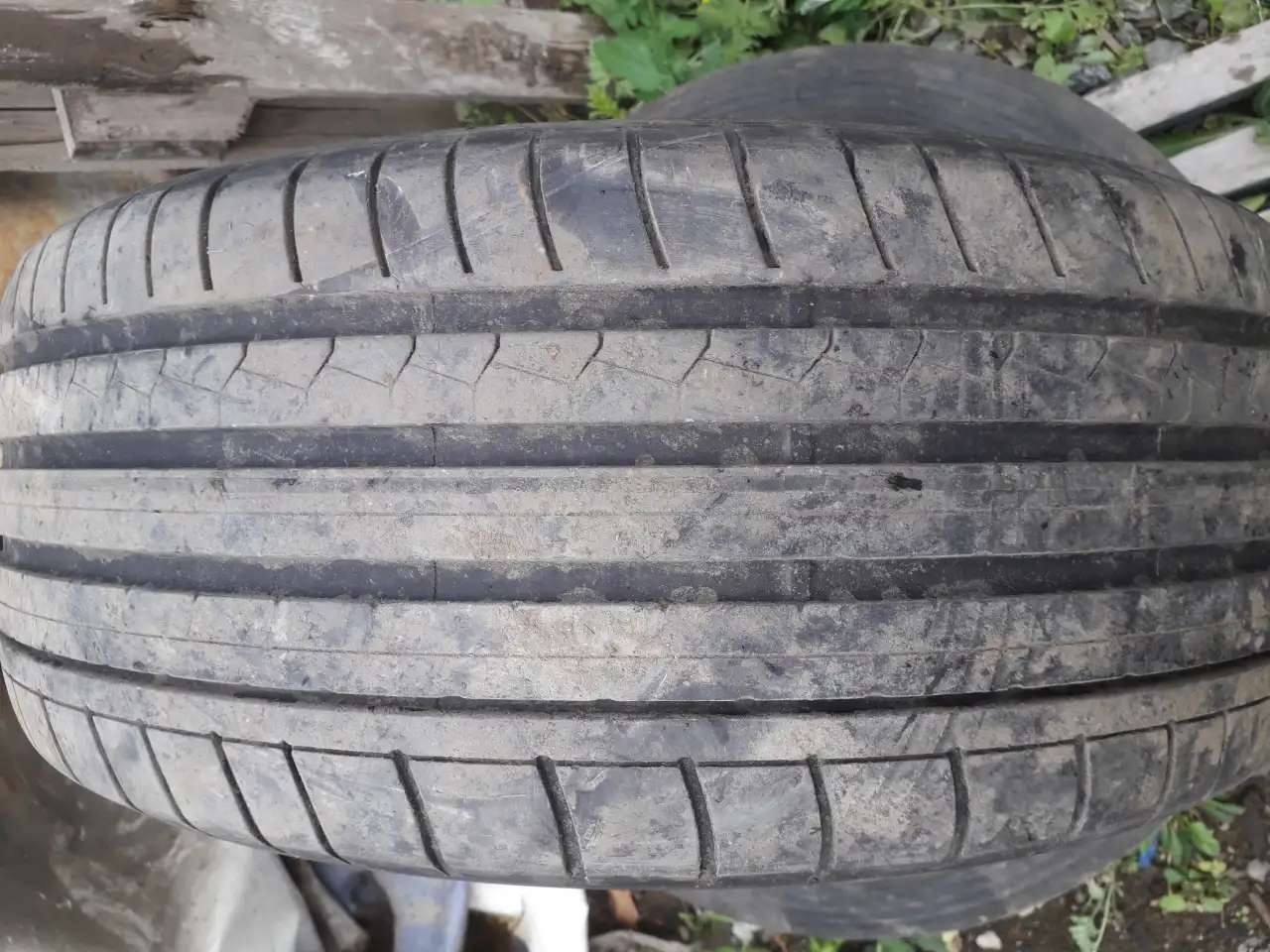 Шины летние R18 24550r18