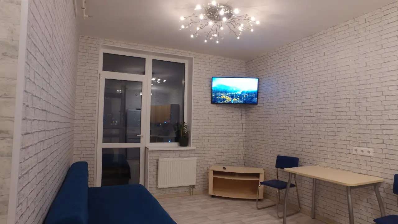 Квартиры посуточно Екатеринбург, Летчиков 7