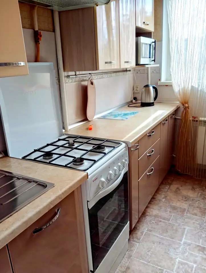 Квартира посуточно и по часам в Екатеринбурге, Сиреневый бульвар, 3