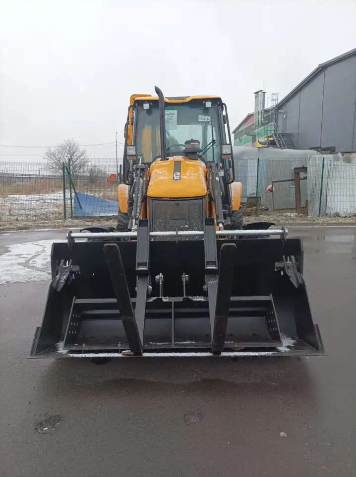 Продаем! Новый экскаватор-погрузчик JCB 3CX