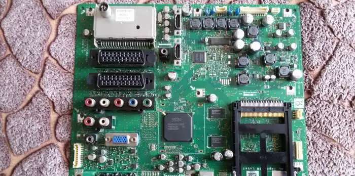 SONY KDL-32L4000 запчасти, платы для ремонта