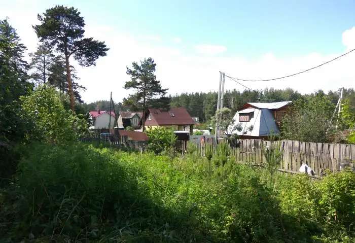 Продам земельный участок под ИЖС со старым домом, между Ашаном и Верх-Исетским прудом 36,00 м2