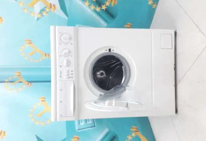 Стиральная машина бу IndesIt