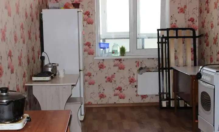 Сдаётся комната в 3-комн. квартире, 10.4 м², Билимбаевская 25/5