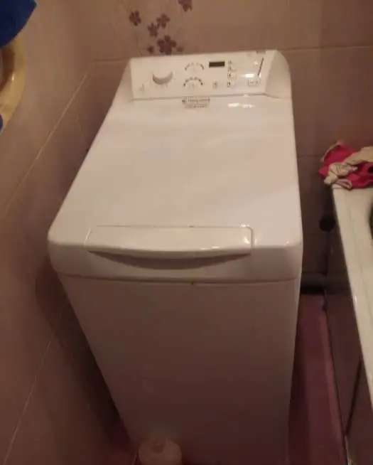 Продам стиральную машину Ariston ARTXF 149