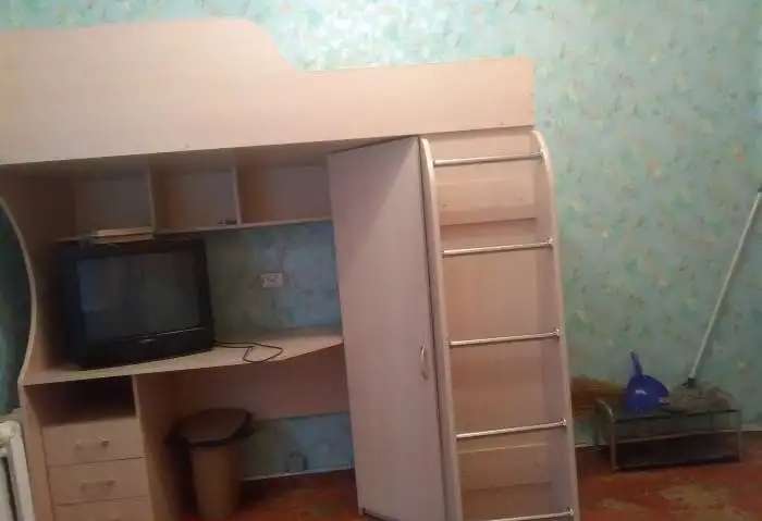 сдается комната, солнечная д.4, кировский р-н